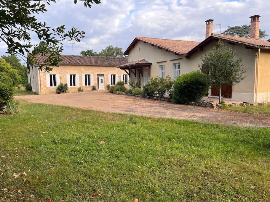 Domaine Clos Et Arbore De 3 Ha Avec Deux Maisons Lamothe-Montravel Luaran gambar
